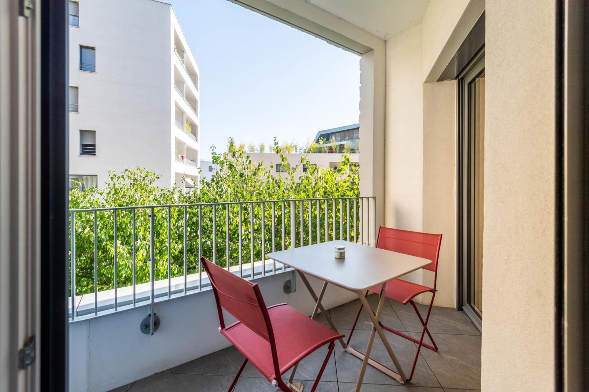 Charming Apartment With Balcony And Parking Near The Center Of Аннесі Екстер'єр фото