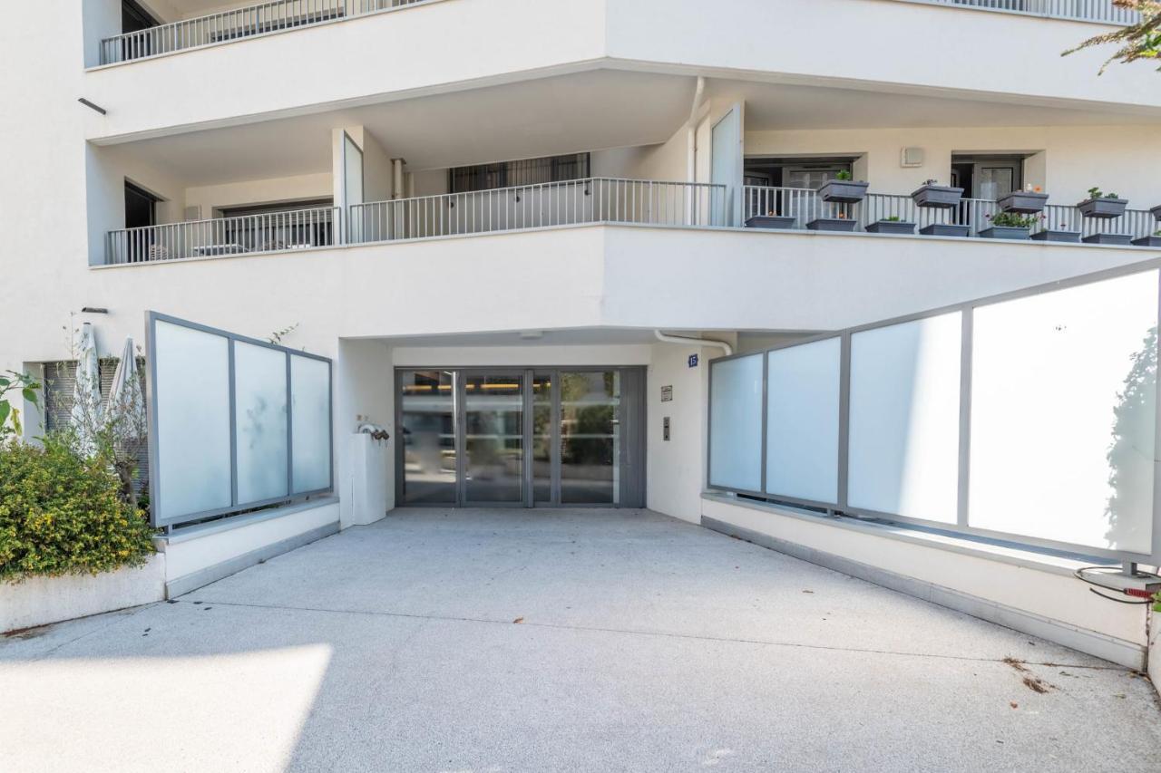 Charming Apartment With Balcony And Parking Near The Center Of Аннесі Екстер'єр фото